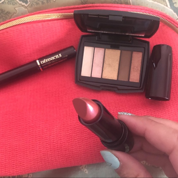 Lancome Other - NWT Lancôme set with Definicils Lancome Other - NWT Lancôme set with Definicils